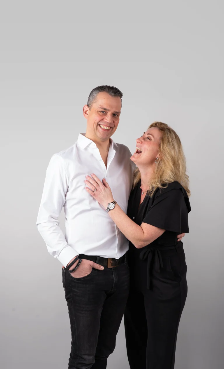 Koppel loveshoot in Eindhoven door Echte Momenten